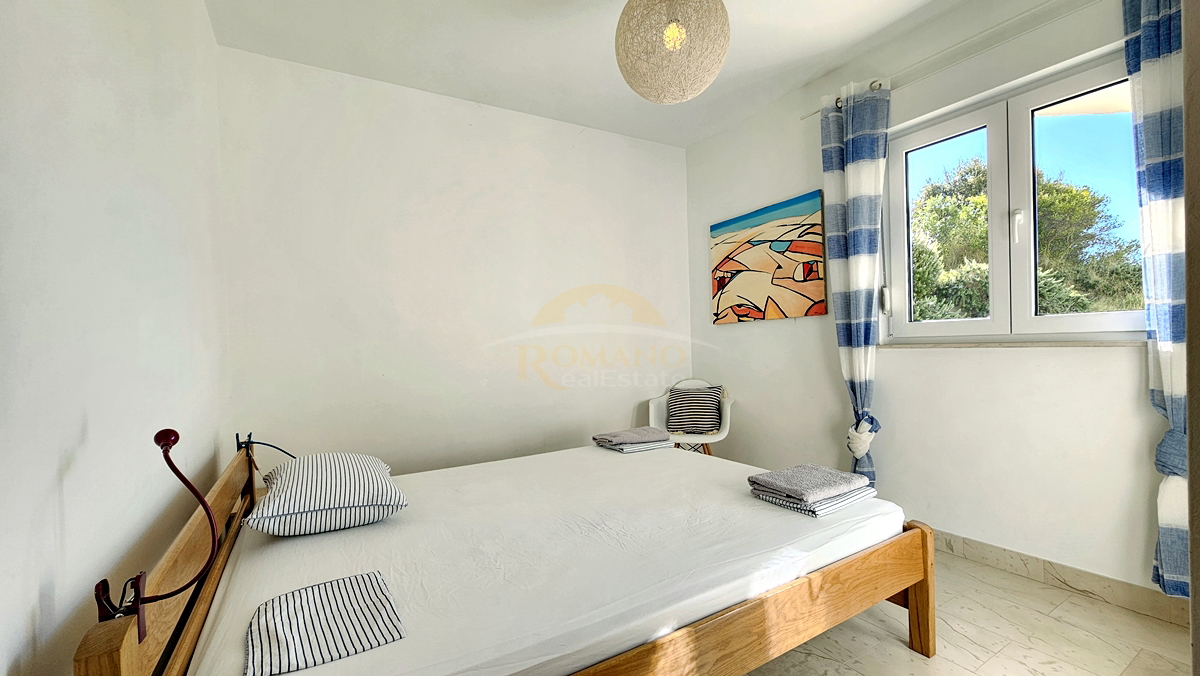 Ampio appartamento con due camere da letto e vista aperta sul mare – Trogir, Balan